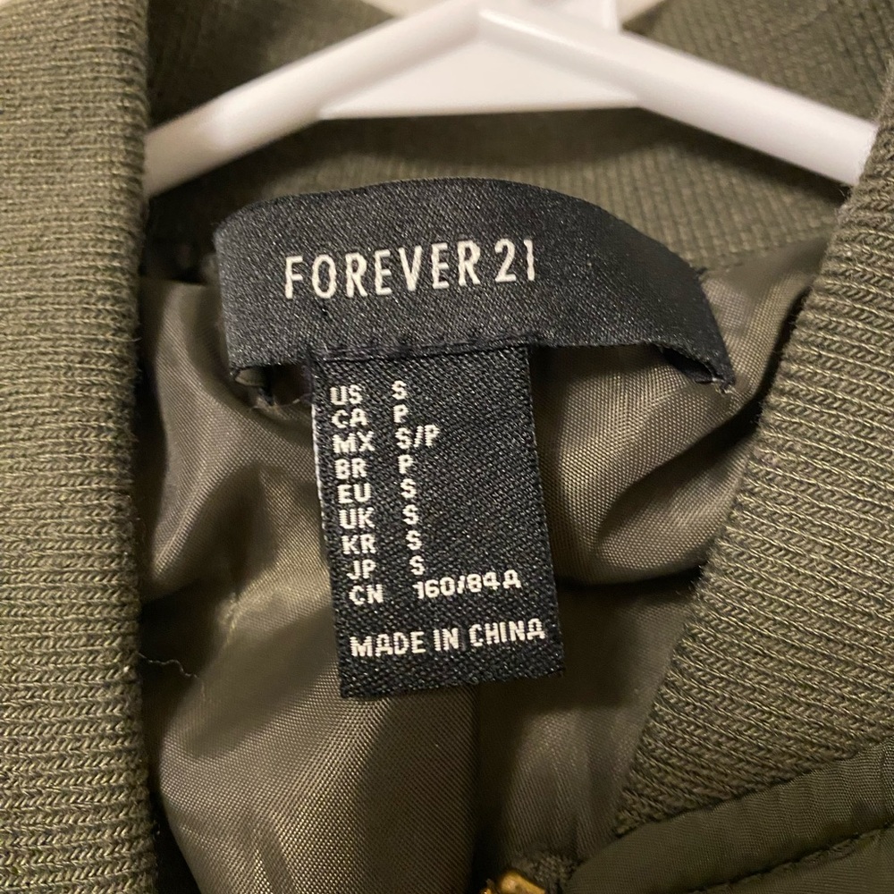 Women’s bomber jacket